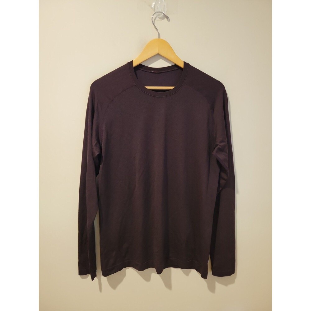 Lululemon Metal Vent Tech Long Sleeve Top Size XL Sporty Athletic Stretch